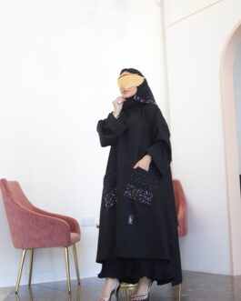 White black shakkk abaya